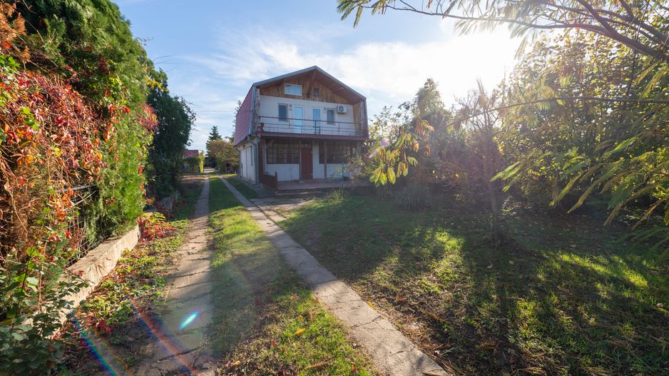 Casa cu 4 camere de vanzare Domnesti - Poză 1