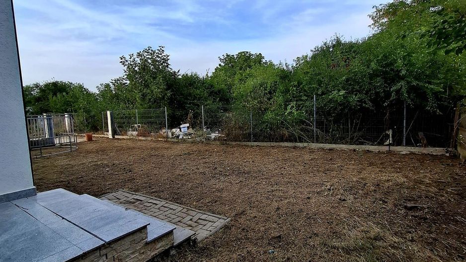 BUFTEA - APARTAMENT 3 CAMERE CU TRERASA SI CURTE. - Poză 14