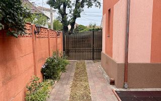 Casa cu 6 camere de vanzare in Rogerius/Stadion - Poză 22