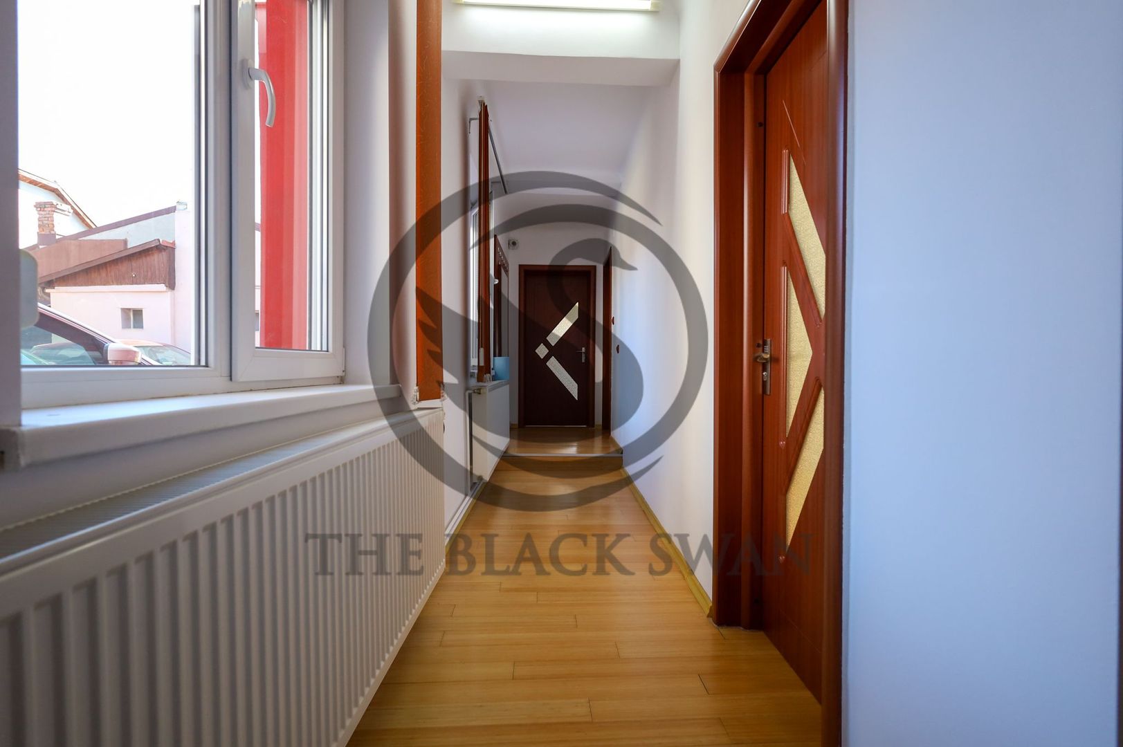 Apartament 2 Camere | Zona Centrală | Acces Privat și Parcare - Poză 5