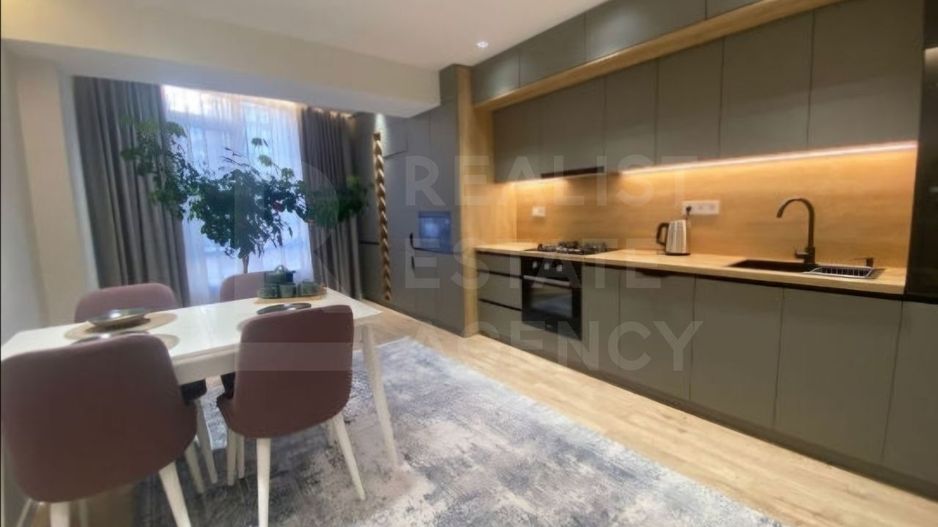 Chirie, apartament, 4 camere, strada Ginta Latină, Ciocana - Poză 1