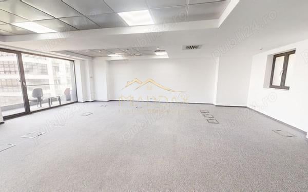 Spatiu Comercial / Birouri de inchiriat *335mp *Victoriei - Poză 3