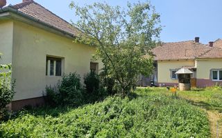 Casa renovata, 2 corpuri de cladire + anexe, 1331 mp teren, Paclisa - Poză 1