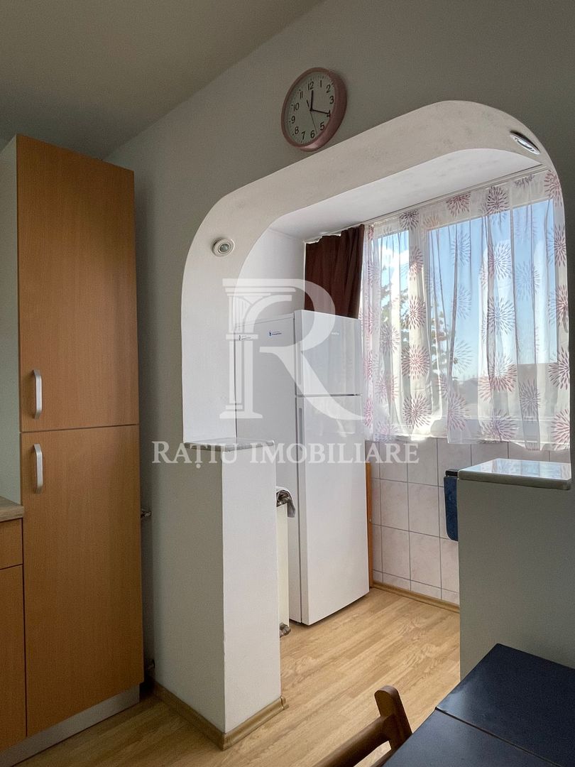Apartament cu 3 camere | Decomandat | Parcare | Nufărul | Oradea - Poză 6