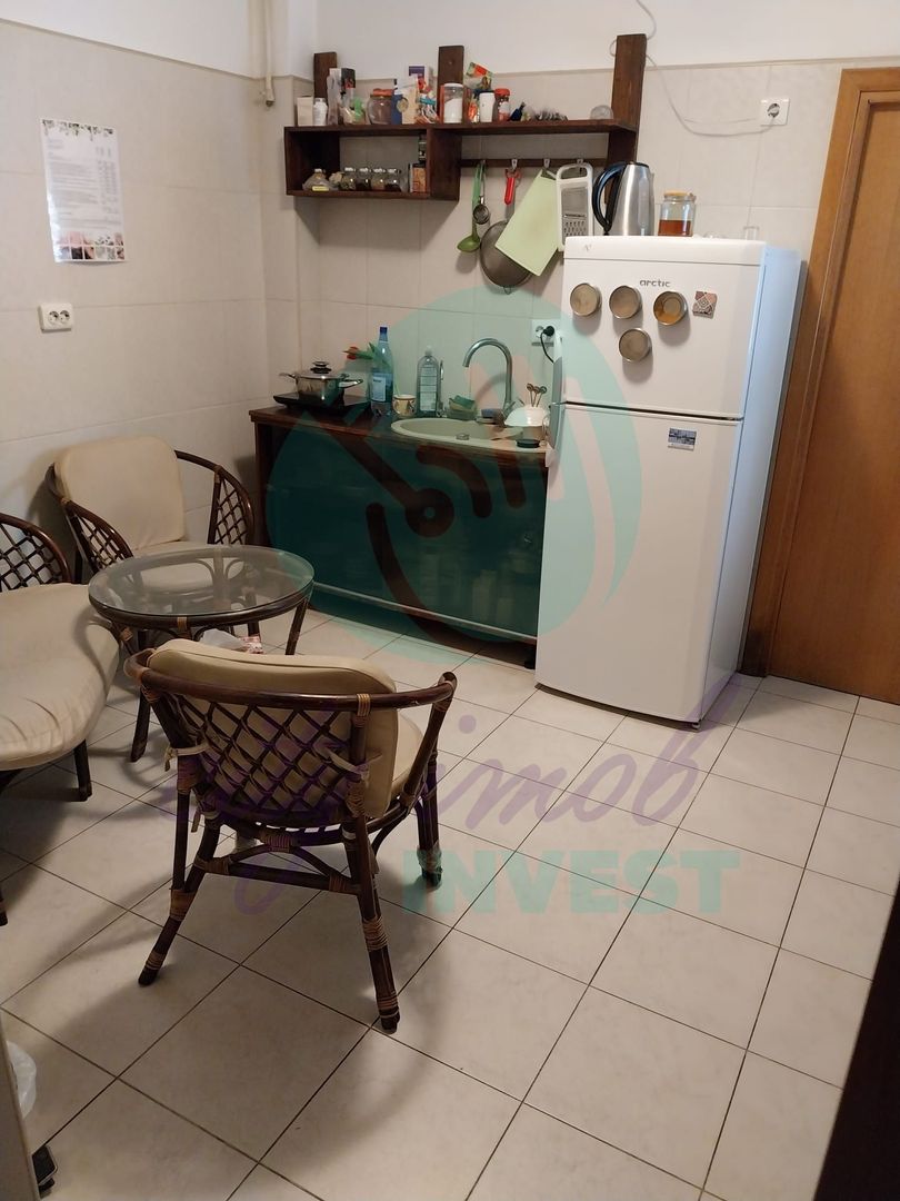 4 camere Decebal – Piața Muncii | Parter ideal firmă | 97 mp - Poză 8