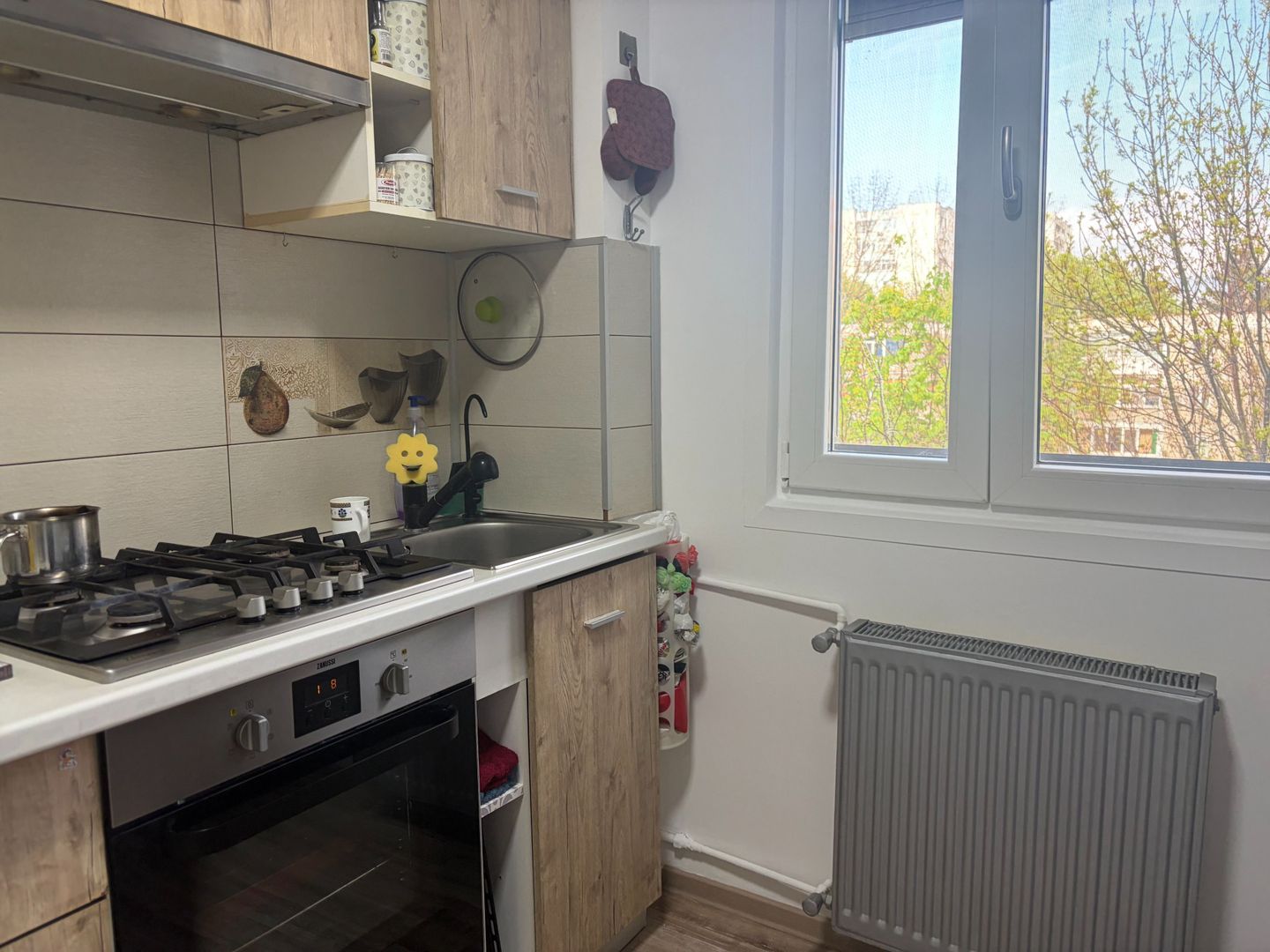 Apartament cu trei camere, zona Straduintei, 95.000€ negociabil - Poză 17