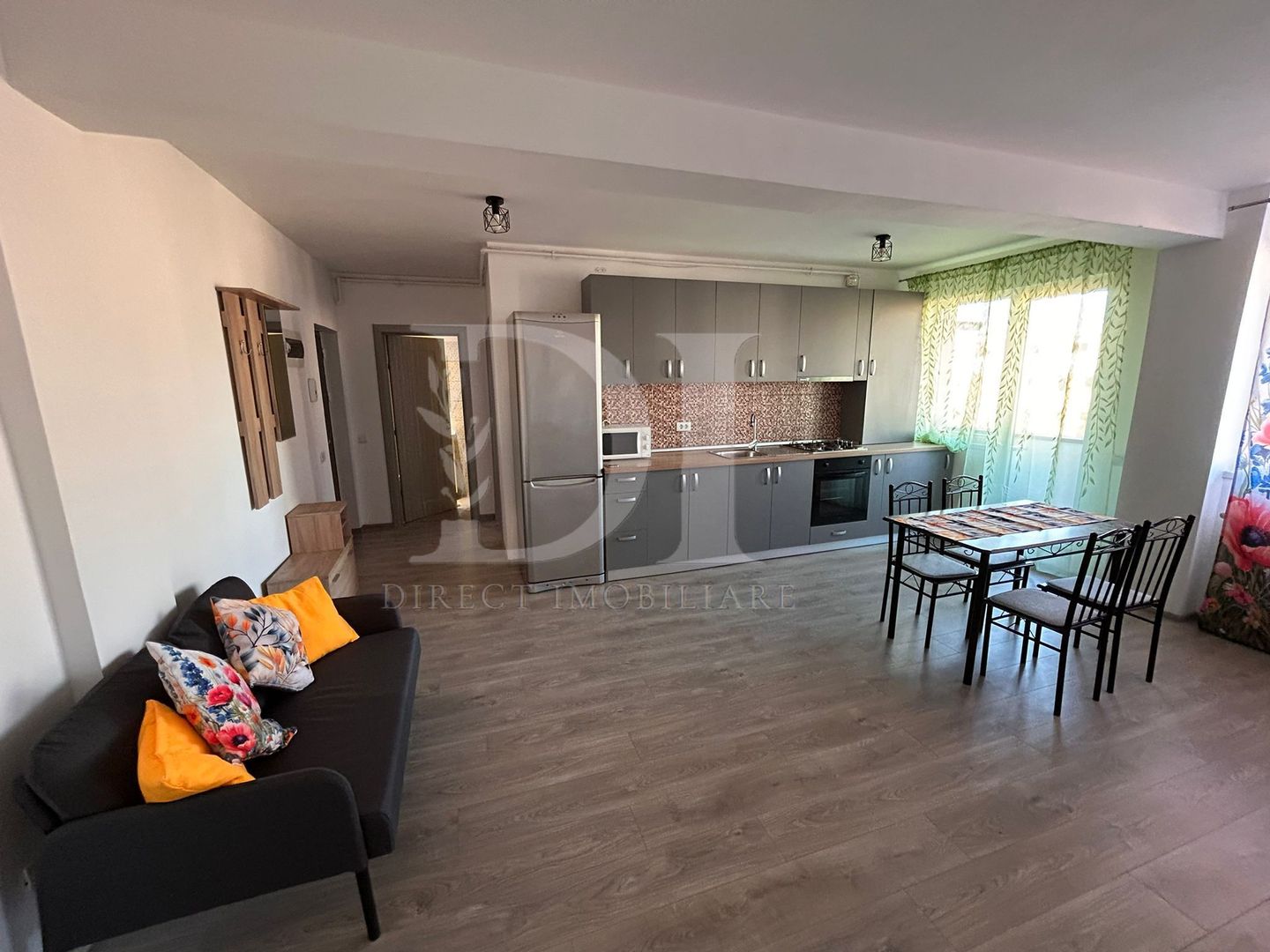 Apartament 3 camere – Florești, zona Florilor - Poză 1