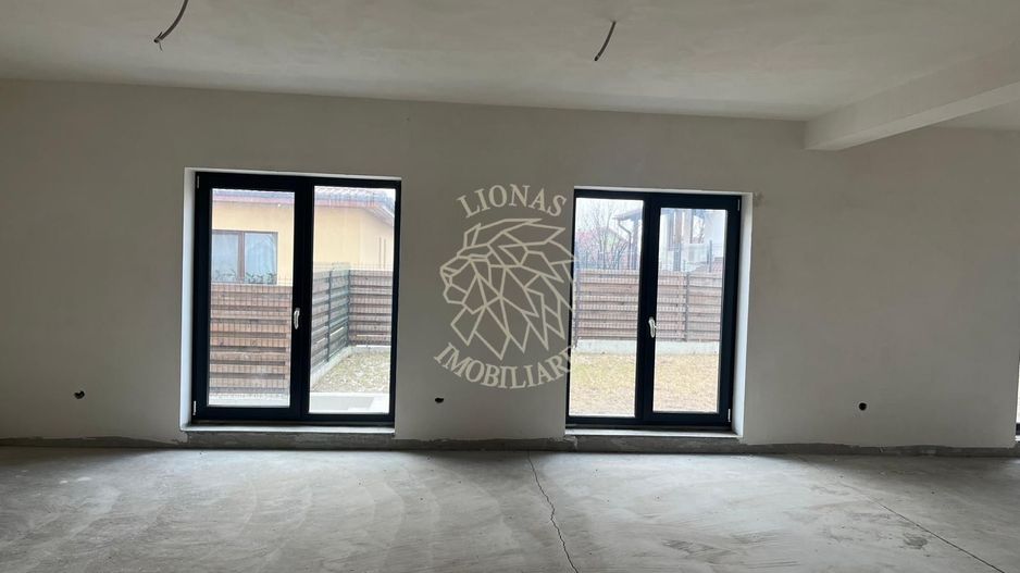 Doua case in Duplex 4 camere 183 mp-teren 295 mp-Dezmir Jud. Cluj - Poză 10