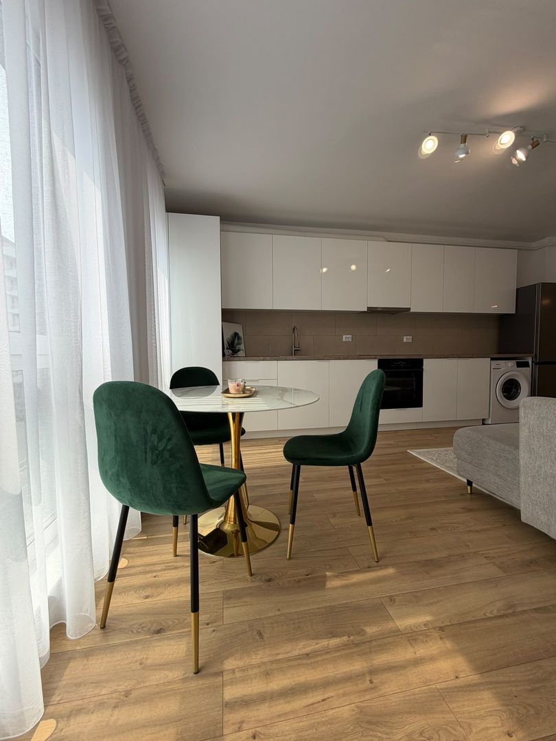 Apartament 2 camere, balcon, etaj intermediar, garaj, zona Eroilor - Poză 8