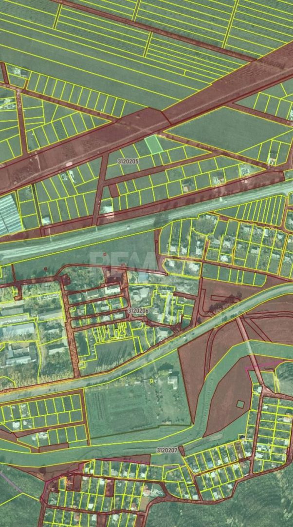 TEREN PENTRU CONSTRUCŢIE, 10 ari în Budeşti - Poză 2