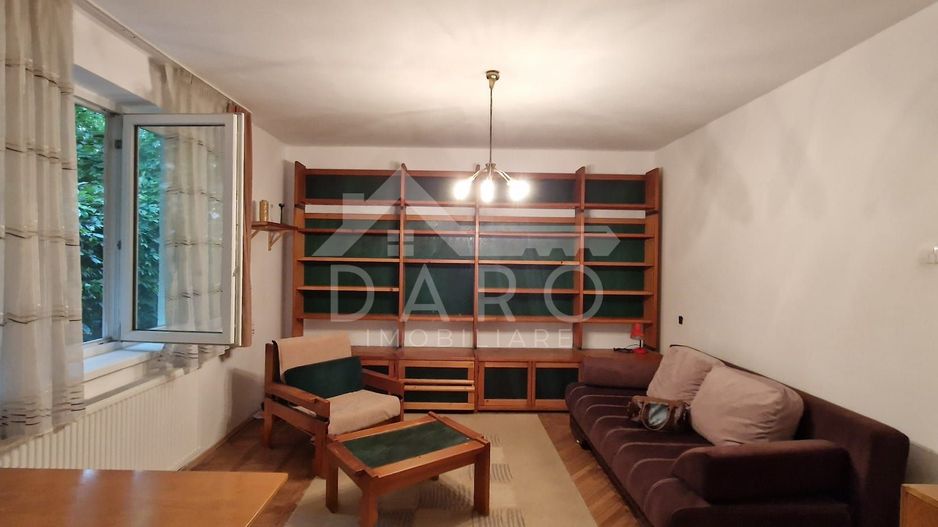 Apartamen pe Cornisa,  aproape de UMF - Poză 1