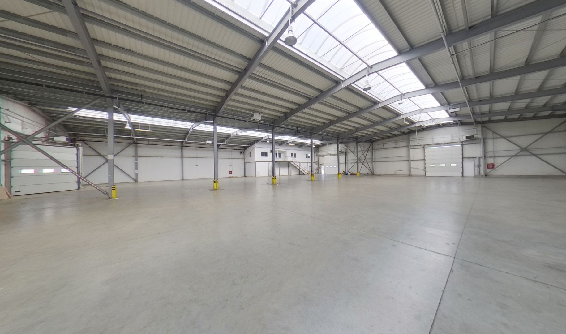 Hală industrială de vânzare 1857 mp - Poză 1