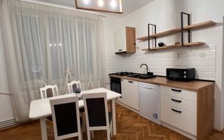 Apartament de vânzare 2 camere decomandate zona Str. Constituției/9mai - Poză 12