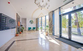 Apartament premium de vanzare în Mamaia – vedere la mare și lac - Poză 15