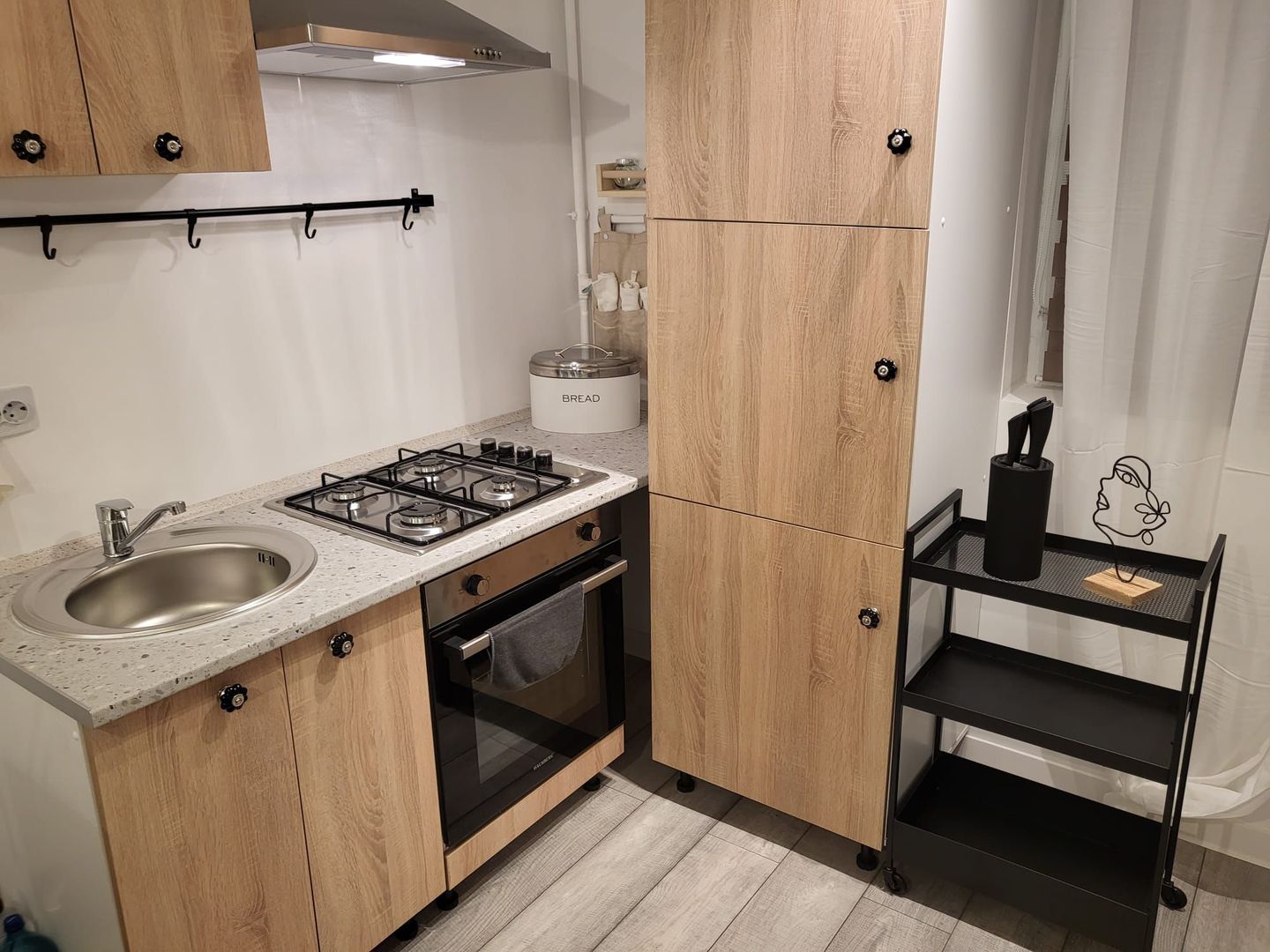 Apartament cu gradina, Lux,mobilat/utilat, aproape metrou Leonida - Poză 2