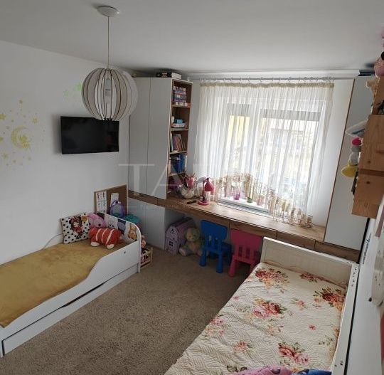 Apartament spațios, 3 camere, parcare, curte, Europa. - Poză 4
