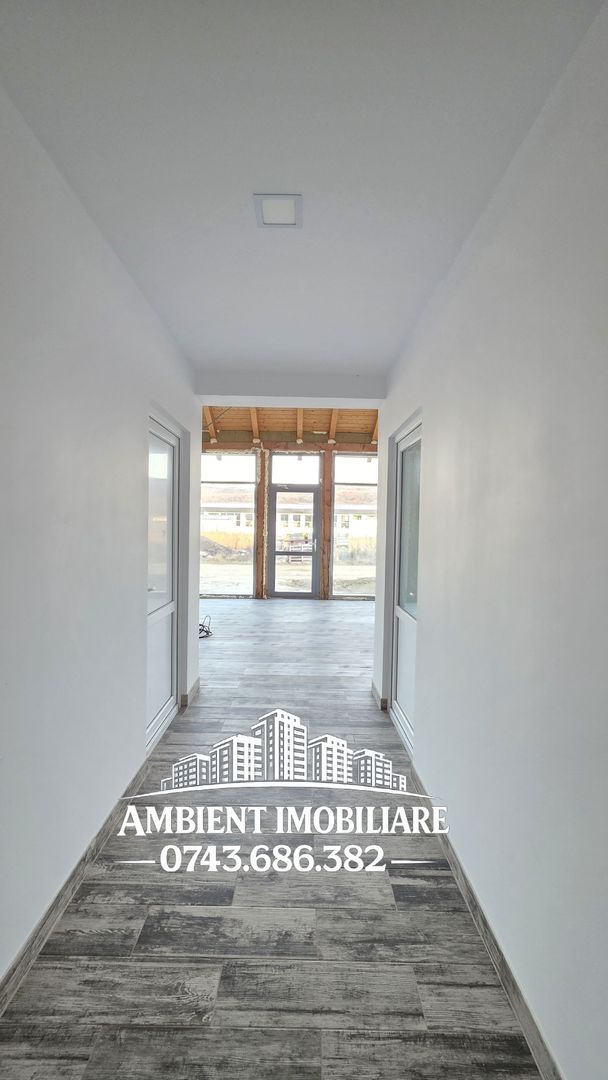 Spatiu generos pentru depozitare sau showroom – 1.300 mp, acoperiti; - Poză 4