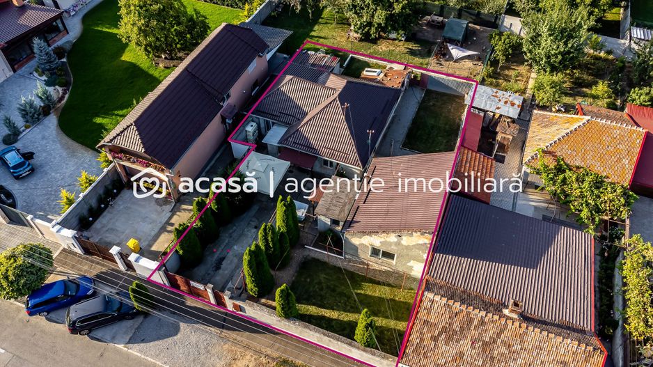 Casă cu teren generos în Poltura - Poză 1