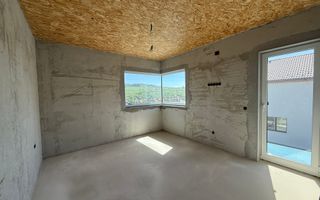 Casă individuală cu garaj și 700 teren Chinteni - Poză 7