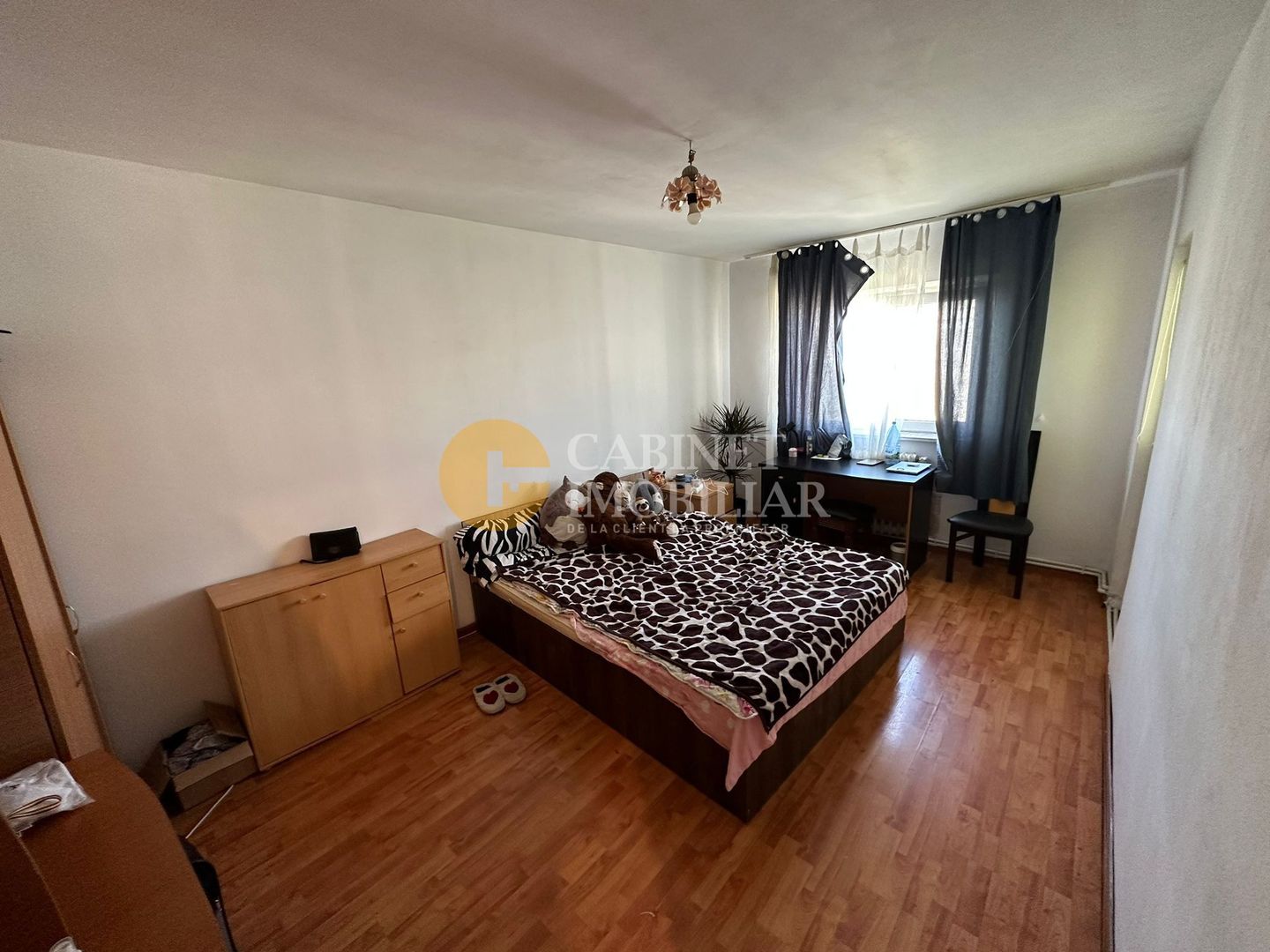 PODUL DE FIER - 2 camere decomandat - Bloc 1981 - Poză 1