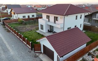 Casă de Vânzare în Tarlungeni, Cartier Izvor Brașov - Poză 1