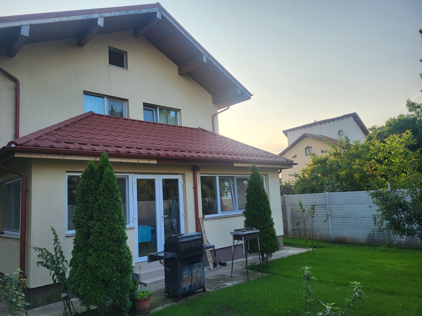 Casă de vânzare în Otopeni – 4 camere, 140 mp utili, central, ideal familii - Poză 5