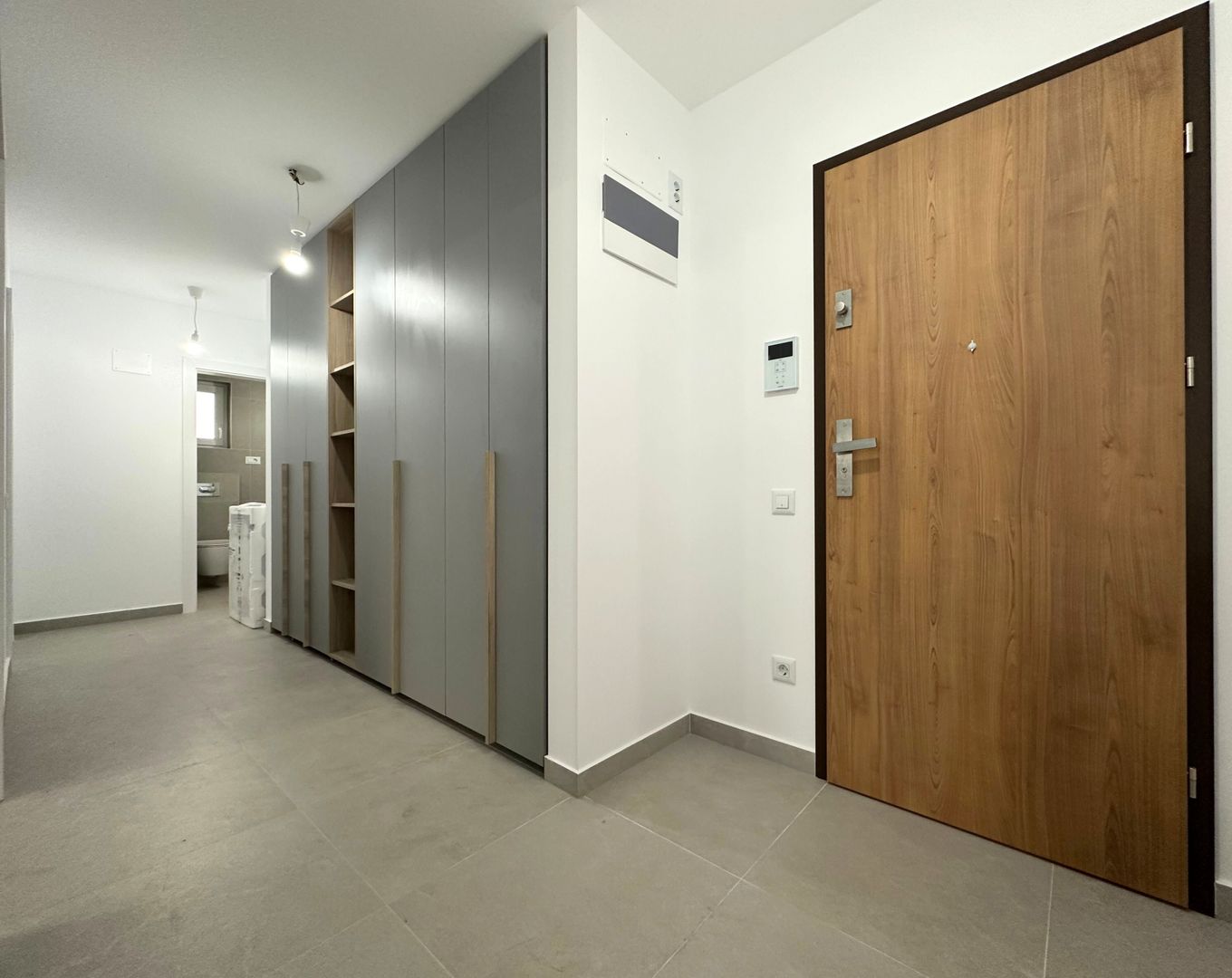 Apartament modern cu 3 camere în zona Coresi ROKMAN confort și exclusivitate - Poză 9