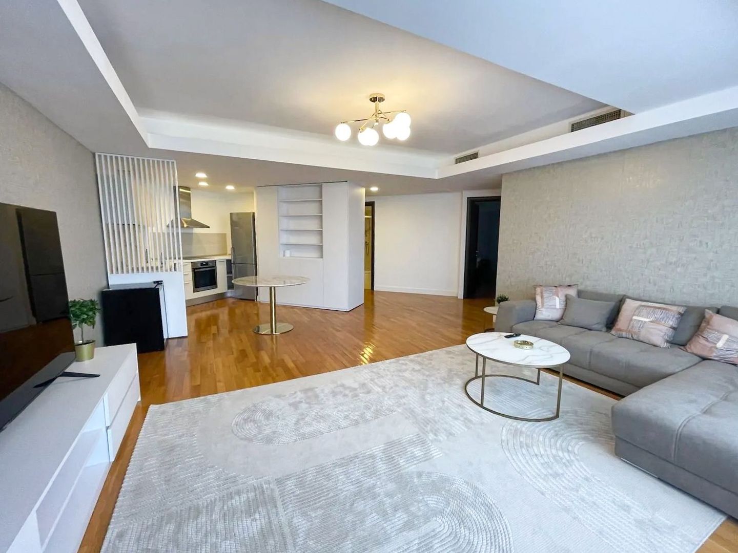 Rent I 2 Bedroom Apartment I Herastrau | 110 m | 2 Terraces I Parking - Poză 5