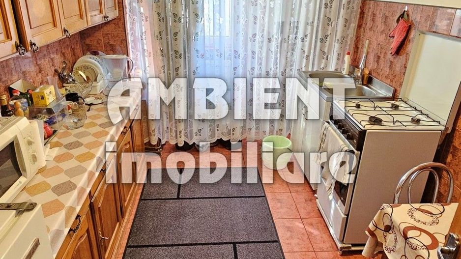 Apartament cu 3 camere, etaj 3, mobilat și utilat, zona GARA; - Poză 2