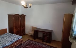 Apartament de închiriat la curte comună chiar în Complexul Studențesc - Poză 7