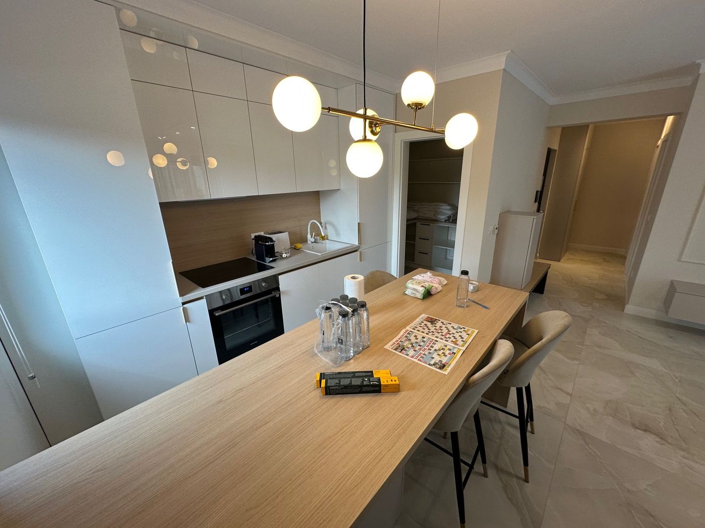 Apartment deosebit  se vinde complet mobilat - Poză 6