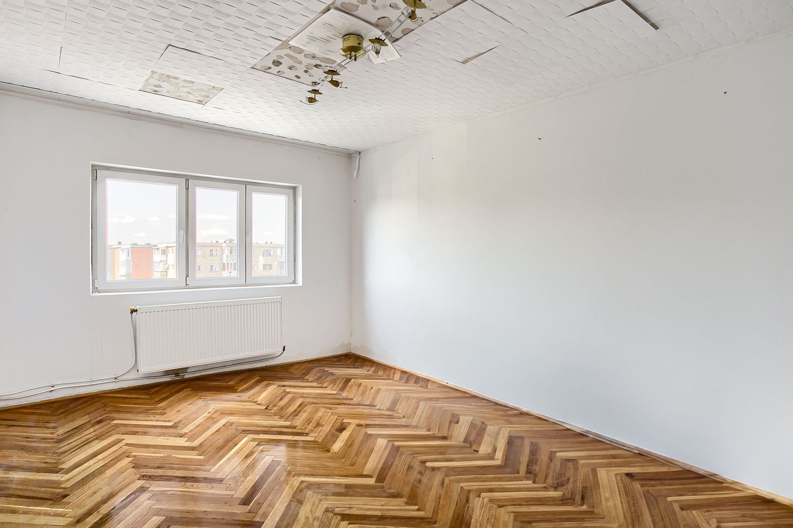 Apartament cu 3 camere Alfa etaj 4 - Comision 0% la cumparare - Poză 2