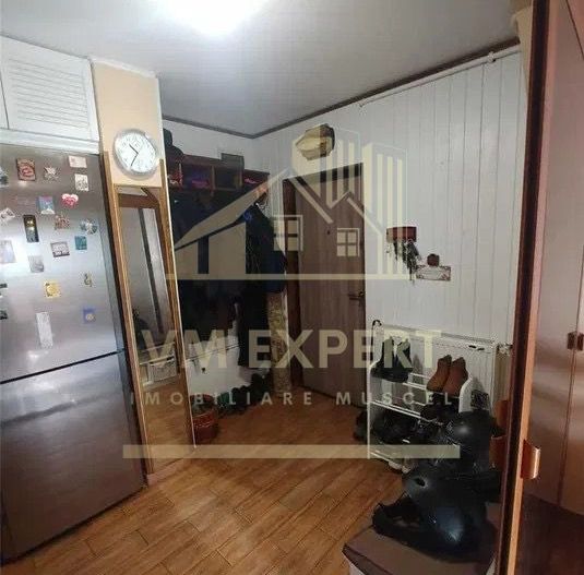 APARTAMENT 4 CAMERE PARTER GRUI - Poză 3