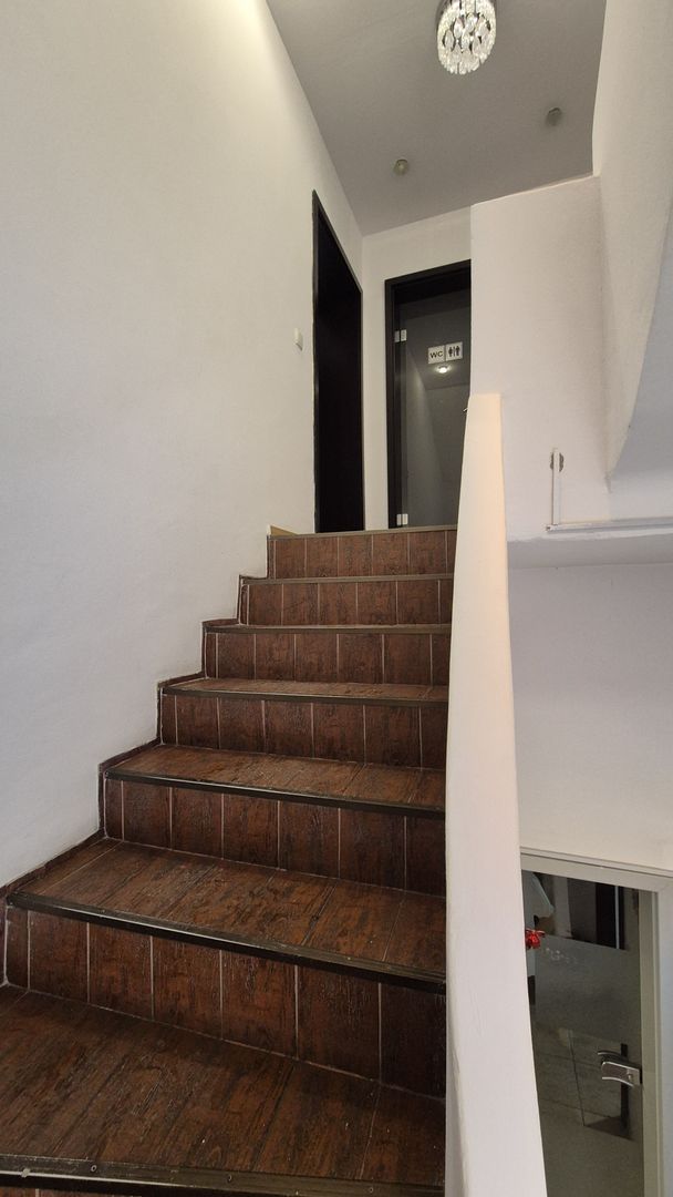 Casa S+P+1 Etaj+M - 170 mp - piata Victoriei - Poză 12