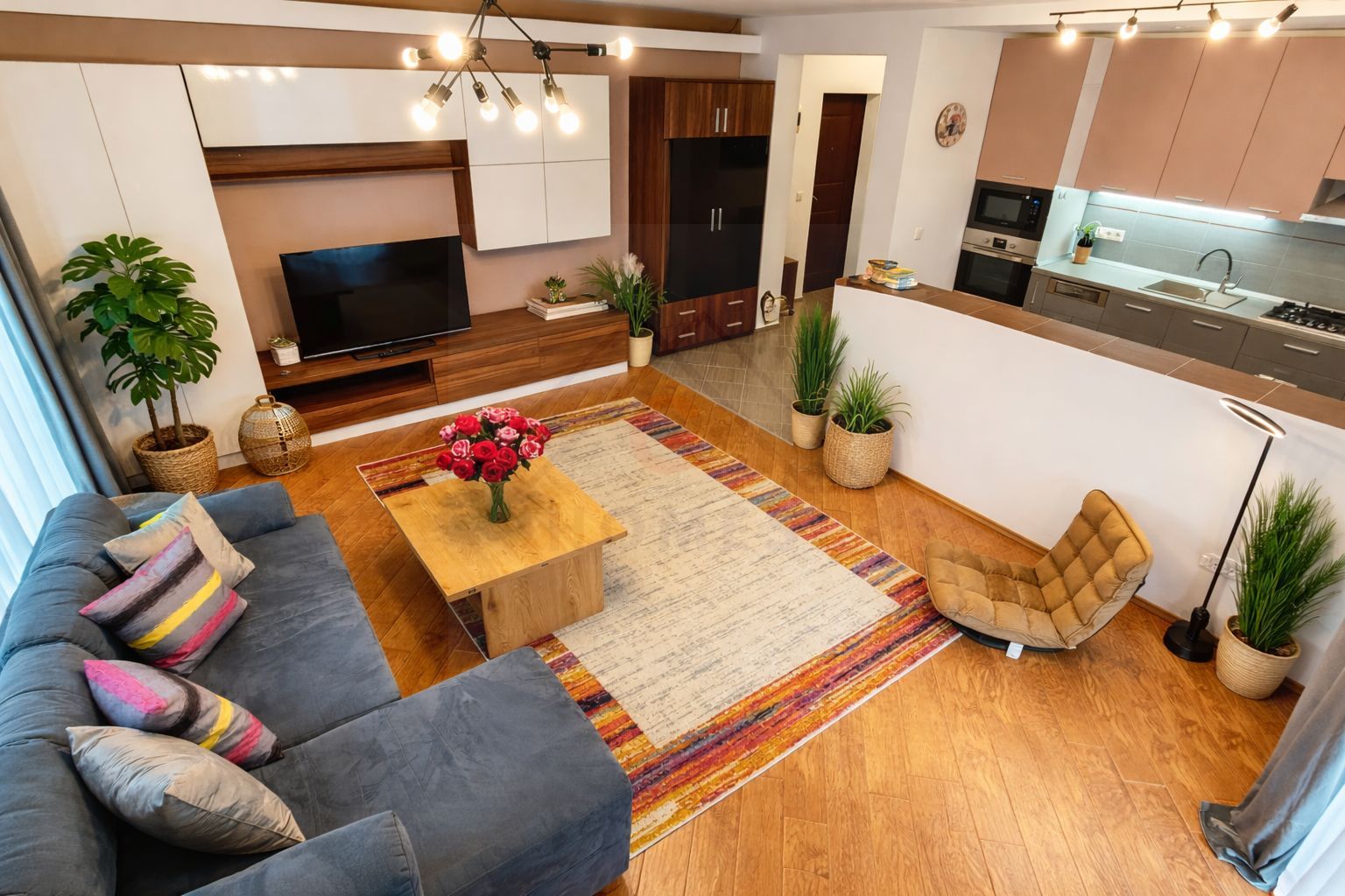 Apartament la casa, curte privata, Ferventia- padure. COMISION ZERO! - Poză 1