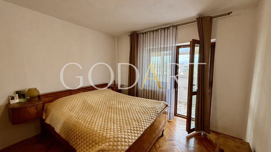 Apartament 4 camere | Bloc 1990 | 3 balcoane | Vedere panoramica - Poză 4