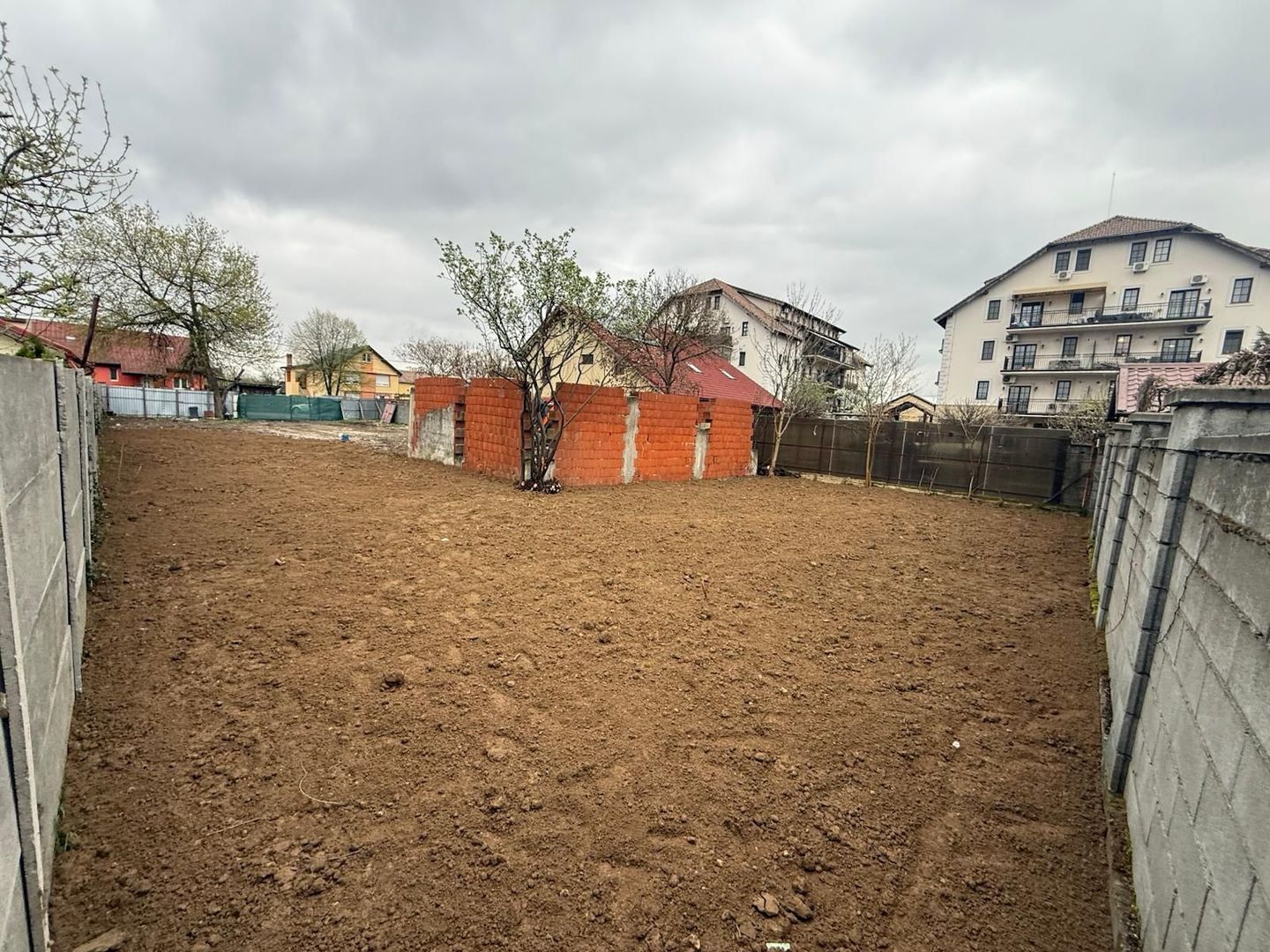 Teren de vanzare zona Mehala - Ronat - Poză 1