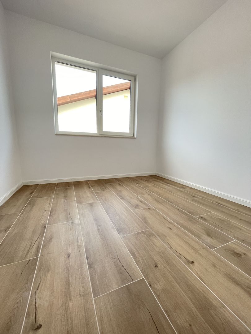 Braytim | Case insiruite | 4 camere | Strazi asfaltate | Comision 0% - Poză 12