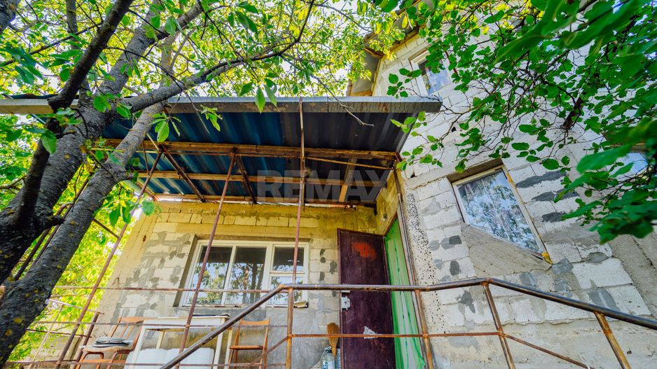 SE VINDE CASĂ DE VACANȚĂ ÎN TRUȘENI | TEREN 7,34 ARI - Poză 3