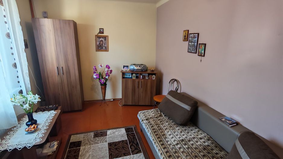 Casă cu teren generos Ghiroda vatra veche - Poză 8