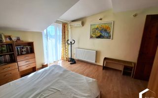Casa tip duplex cu 6 camere, zona Republicii - Poză 18