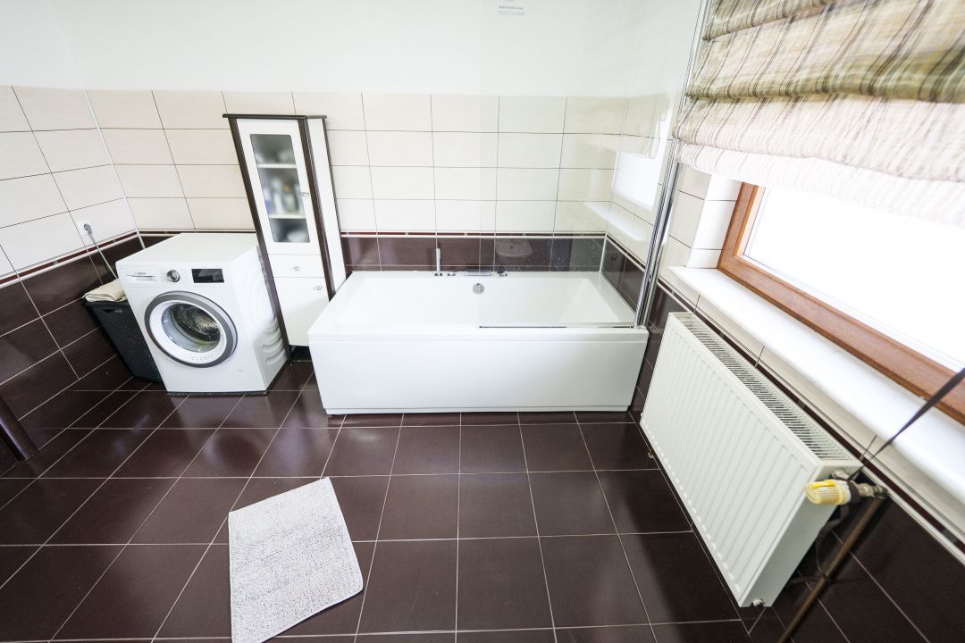 Vila moderna S+P+M, piscina acoperita, sauna, sala fitness-zona Ford/Cassia Park - Poză 24