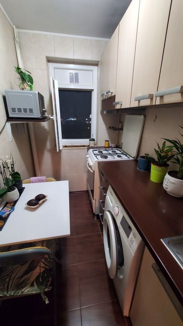 Vanzare apartament 2 camere zona titan - Poză 3