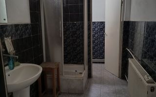 Clădire multifuncțională de vânzare – comerț, birouri și producție. - Poză 9