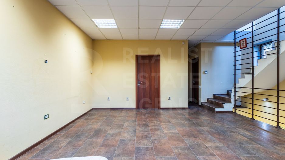 Vanzare spatiu comercial de 256 m2 în centrul capitalei - Poză 16