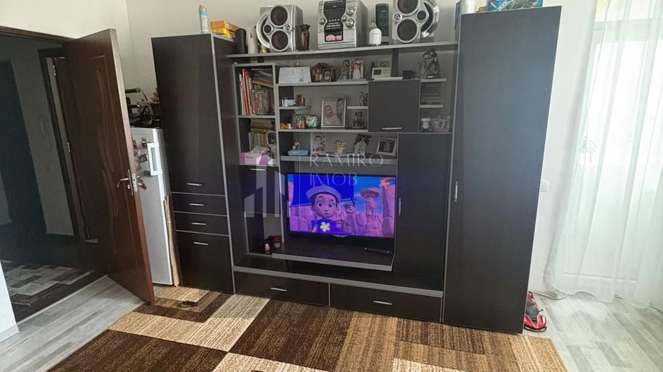 Apartament 3 camere decomandat zona Metalurgiei - Poză 2