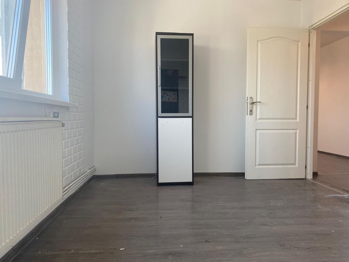 Luminos! Vanzare apartament cu 2 camere, Targoviste - Micro 11 - Poză 4