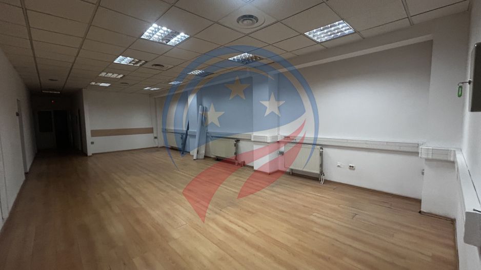 Clădire comercială P+2E, 900 mp - Poză 2