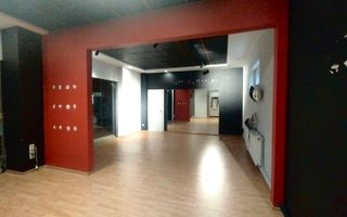 Spatiu comercial 50 mp-ideal birou, cabinet,magazin-Central - Poză 2