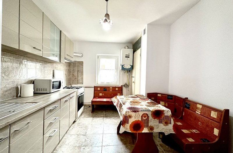 Apartament cu 4 camere zona Aradului - Poză 3